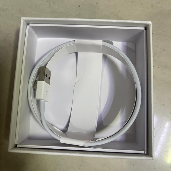 Airpod gen 2 Brand new in box - Picture 2 of 5